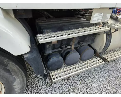 VOLVO VNM Battery BoxTray