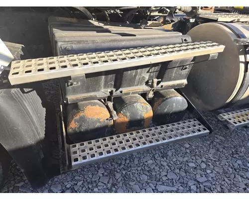 VOLVO VNM Battery BoxTray