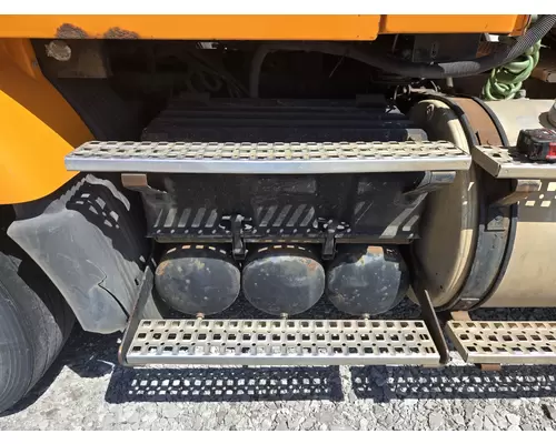 VOLVO VNM Battery BoxTray