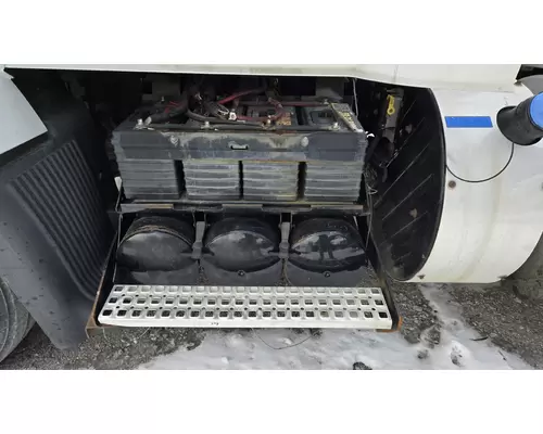 VOLVO VNM Battery BoxTray