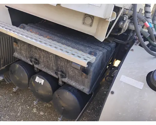 VOLVO VNM Battery Box