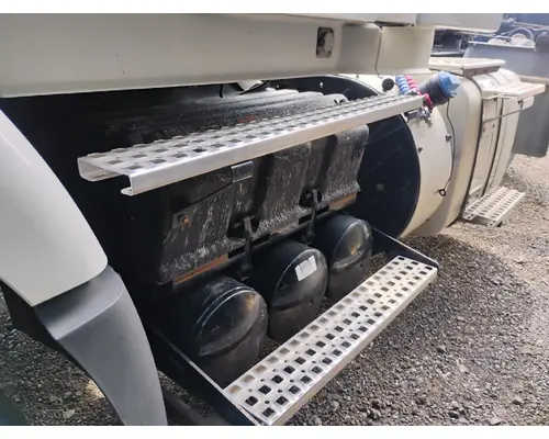 VOLVO VNM Battery Box