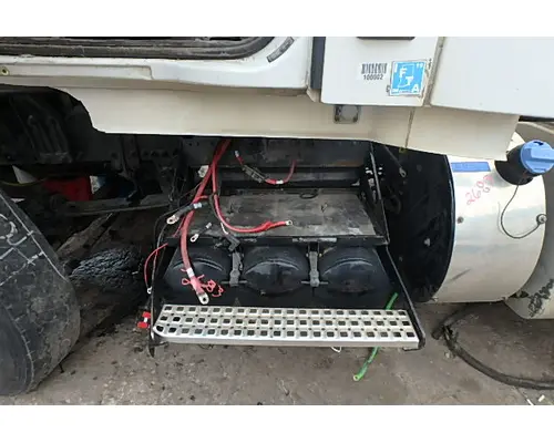 VOLVO VNM Battery Tray