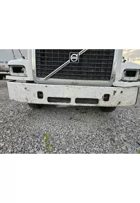 VOLVO VNM Bumper Assembly, Front