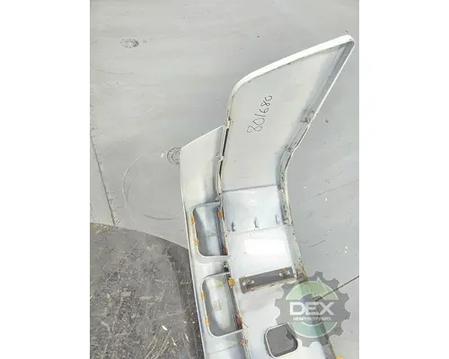 VOLVO VNM Bumper Assembly, Front