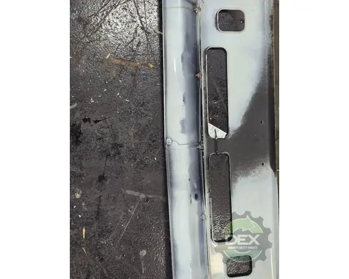 VOLVO VNM Bumper Assembly, Front