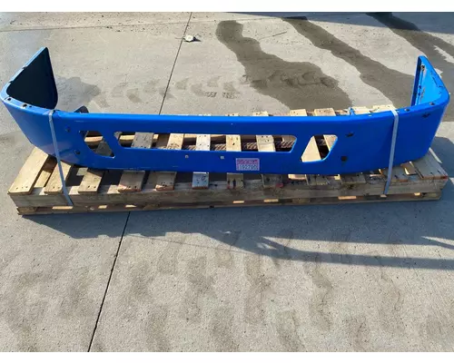 VOLVO VNM Bumper Assembly, Front