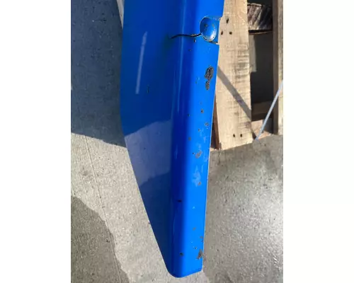 VOLVO VNM Bumper Assembly, Front