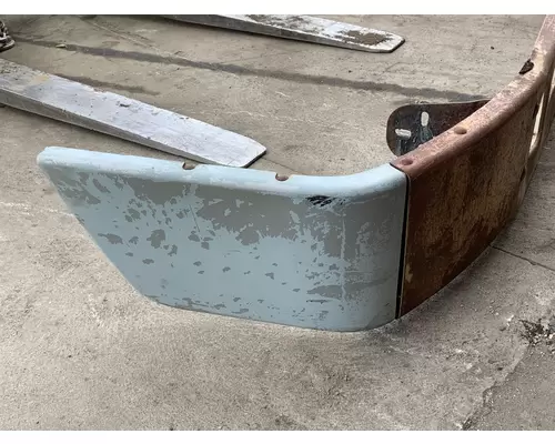 VOLVO VNM Bumper Assembly, Front