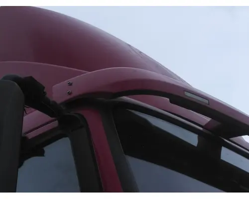 VOLVO VNM CAB CLIP
