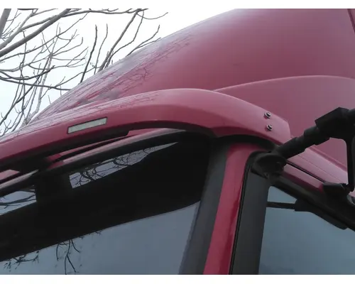 VOLVO VNM CAB CLIP