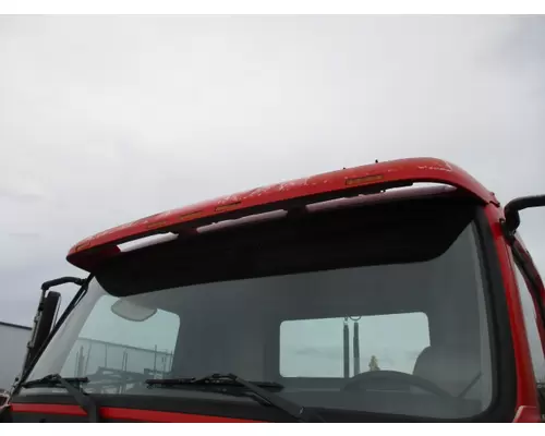 VOLVO VNM CAB CLIP