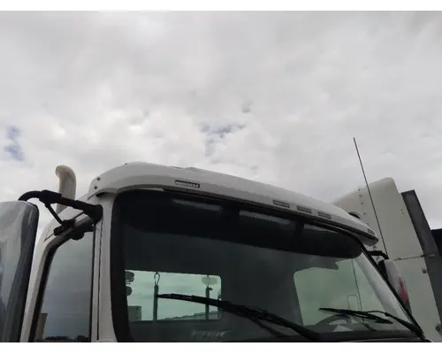 VOLVO VNM CAB CLIP