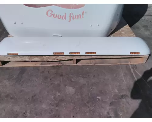 VOLVO VNM CAB CLIP