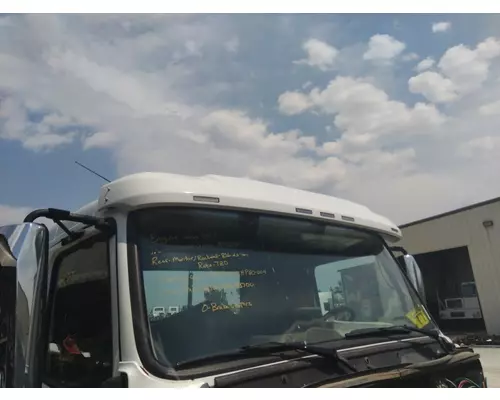 VOLVO VNM CAB CLIP