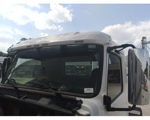 VOLVO VNM CAB CLIP