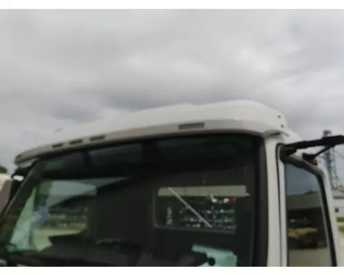 VOLVO VNM CAB CLIP