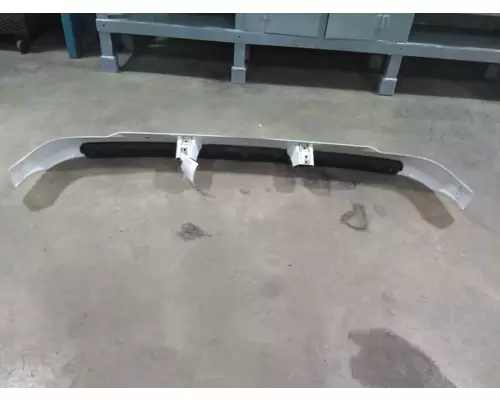 VOLVO VNM CAB CLIP