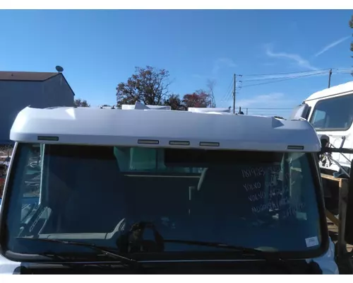 VOLVO VNM CAB CLIP