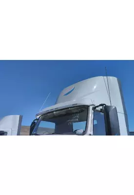 VOLVO VNM CAB CLIP