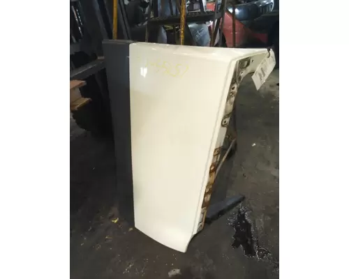 VOLVO VNM CAB EXTENSION
