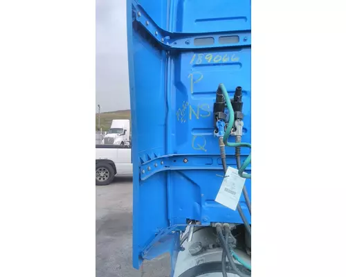 VOLVO VNM CAB EXTENSION