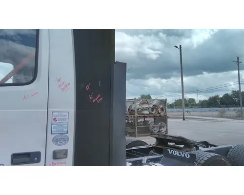 VOLVO VNM CAB EXTENSION