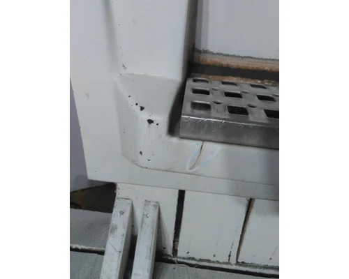 VOLVO VNM CAB SKIRTSIDE FAIRING