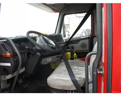 VOLVO VNM CAB