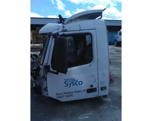 VOLVO VNM CAB