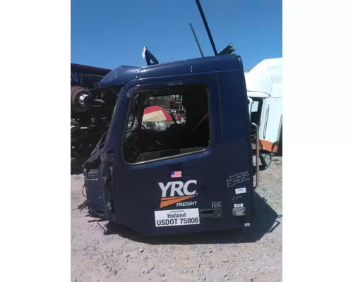 VOLVO VNM CAB