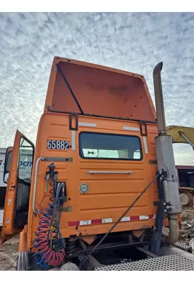 VOLVO VNM CAB