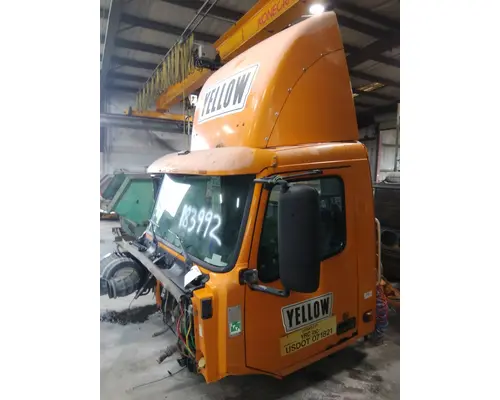 VOLVO VNM CAB
