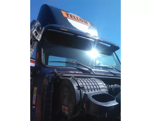 VOLVO VNM CAB