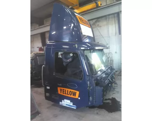 VOLVO VNM CAB