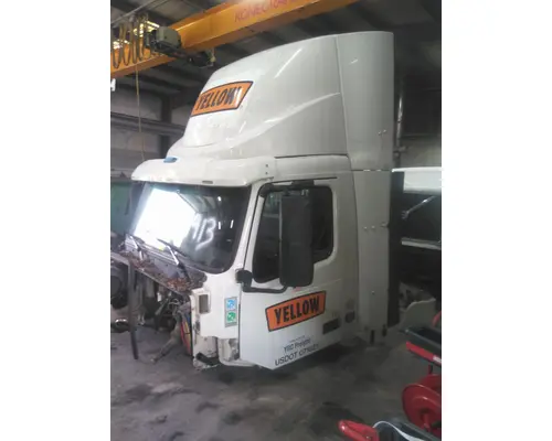 VOLVO VNM CAB