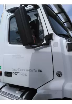 VOLVO VNM CAB