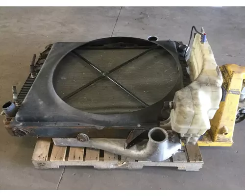 VOLVO VNM COOLING ASSEMBLY (RAD, COND, ATAAC)