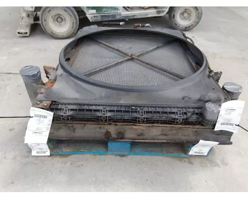 VOLVO VNM COOLING ASSEMBLY (RAD, COND, ATAAC)