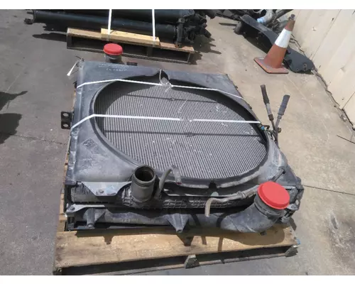 VOLVO VNM COOLING ASSEMBLY (RAD, COND, ATAAC)