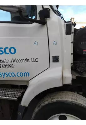 VOLVO VNM COWL