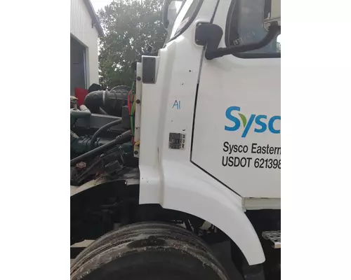 VOLVO VNM COWL