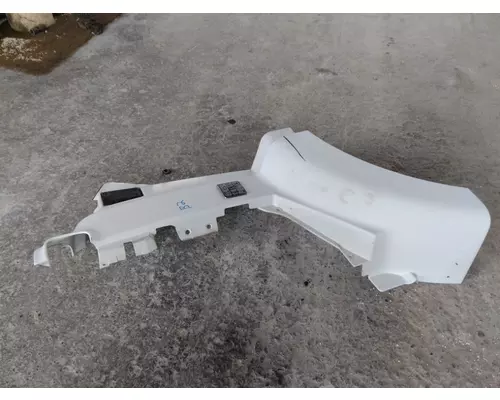 VOLVO VNM COWL
