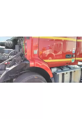 VOLVO VNM COWL