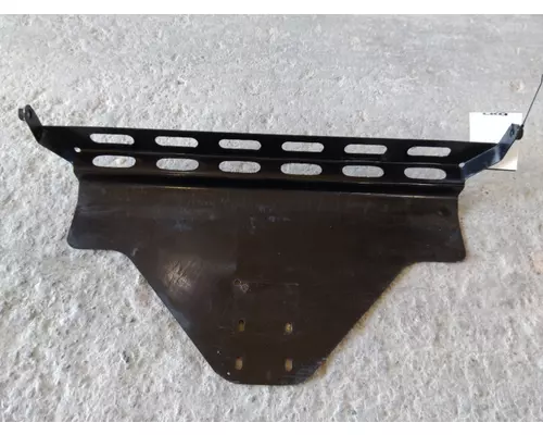 VOLVO VNM CROSSMEMBER