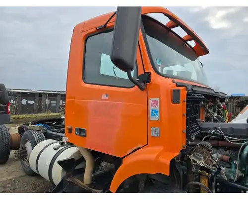 VOLVO VNM Cab Assembly