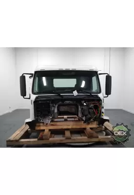 VOLVO VNM Cab
