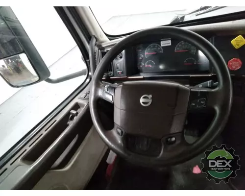 VOLVO VNM Cab