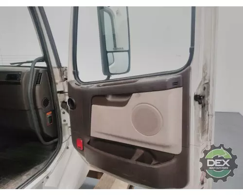 VOLVO VNM Cab