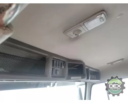 VOLVO VNM Cab